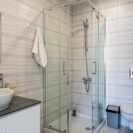 Valleria - 2 Bedroom W Pool In