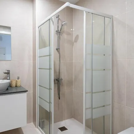 Valleria - 2 Bedroom W Pool In * Larnaca