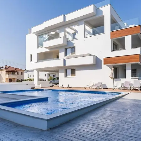 Lägenhet Valleria - 2 Bedroom W Pool In Larnaca