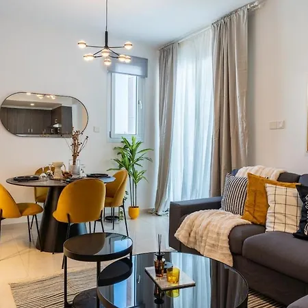 Apartment Valleria - 2 Bedroom W Pool In Larnaca