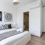 Valleria - 2 Bedroom W Pool In Апартаменты *