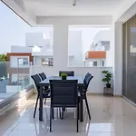 Апартаменты Valleria - 2 Bedroom W Pool In