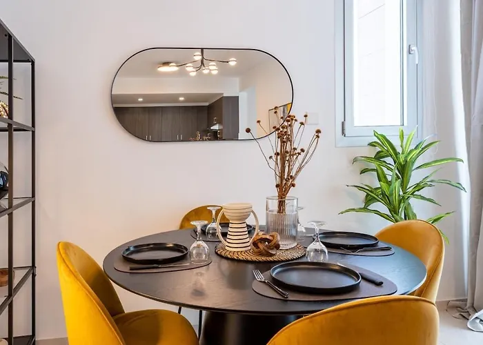 Valleria - 2 Bedroom W Pool In アパート