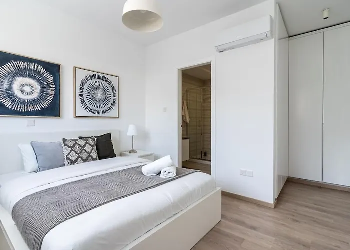 Valleria - 2 Bedroom W Pool In アパート *