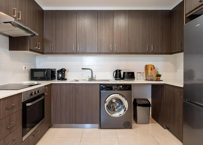 Valleria - 2 Bedroom W Pool In *