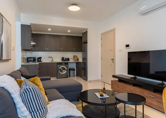 Valleria - 2 Bedroom W Pool In Apartmán