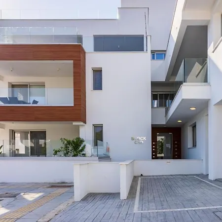 شقة Valleria - 2 Bedroom W Pool In *